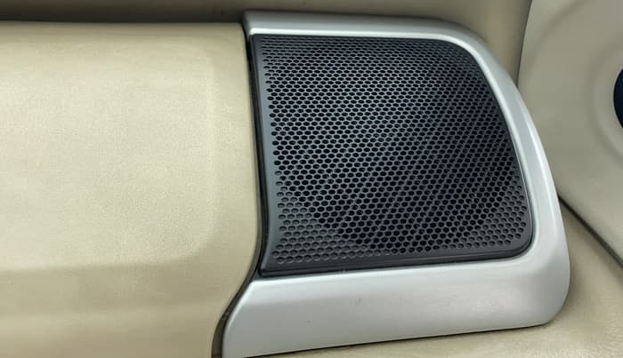 2016 Tata Nano TWIST XTA, Petrol, Automatic, 4,962 km, Speaker