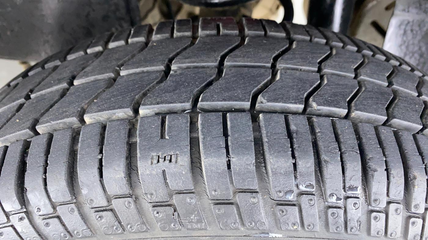 2016 Tata Nano TWIST XTA, Petrol, Automatic, 4,962 km, Left Rear Tyre Tread