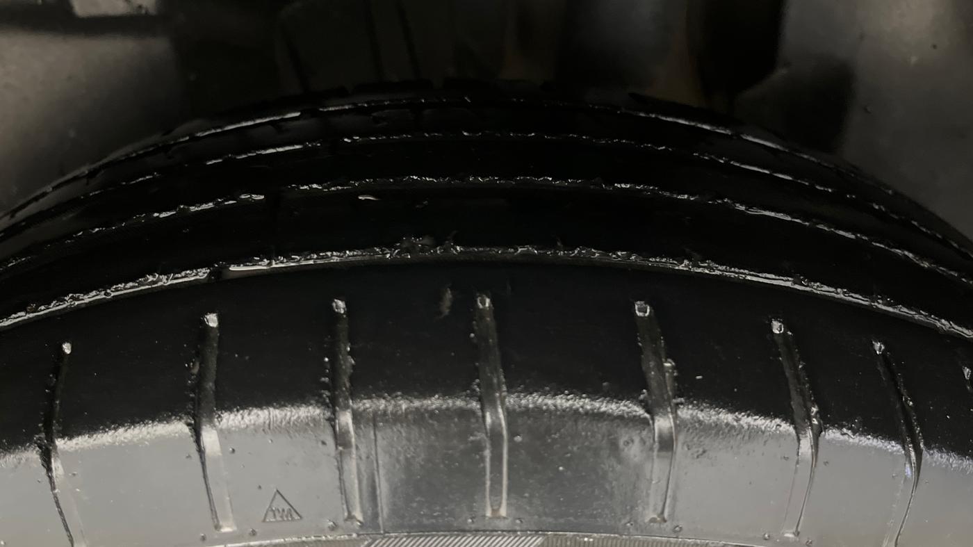 2019 Maruti Swift ZXI AMT, Petrol, Automatic, 81,922 km, Left Rear Tyre Tread