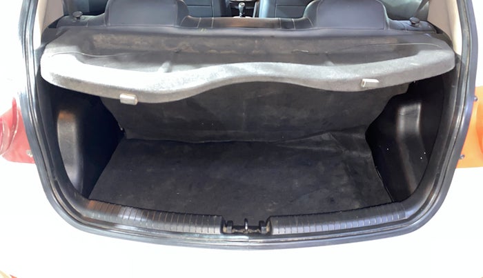 2015 Hyundai Grand i10 MAGNA 1.2 KAPPA VTVT, Petrol, Manual, 18,835 km, Boot Inside