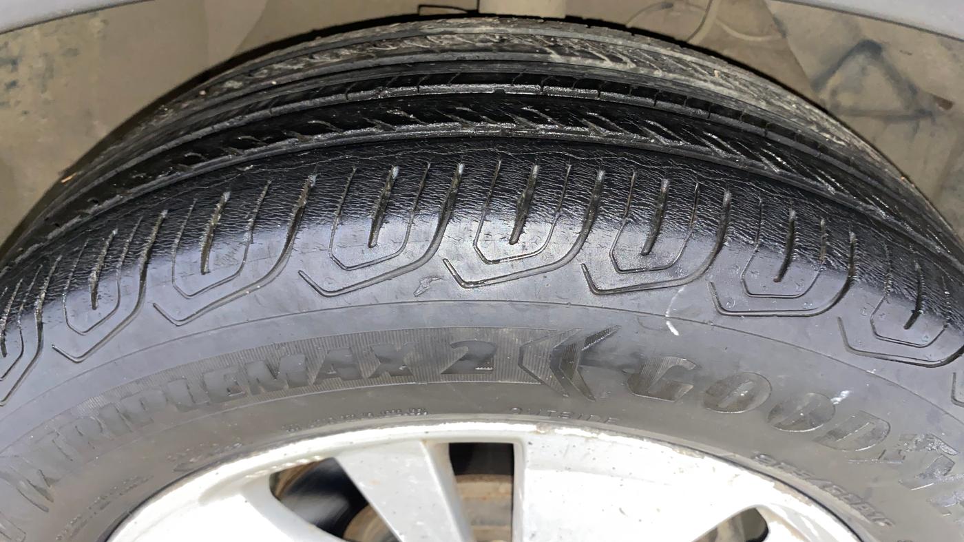 2015 Maruti S Cross ZETA 1.6, Diesel, Manual, 91,535 km, Right Front Tyre Tread