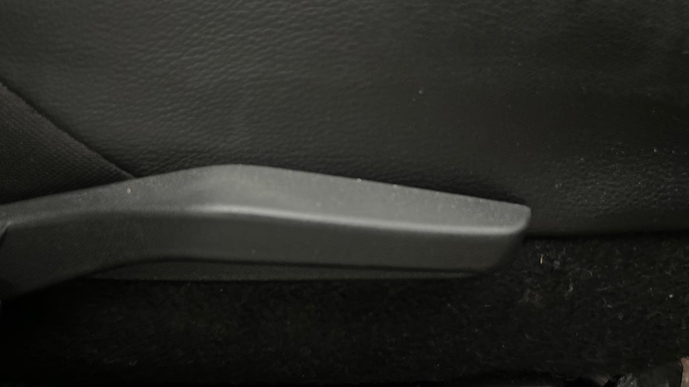 2023 Maruti Grand Vitara ALPHA SMART HYBRID, Petrol, Manual, 32,990 km, Driver Side Adjustment Panel