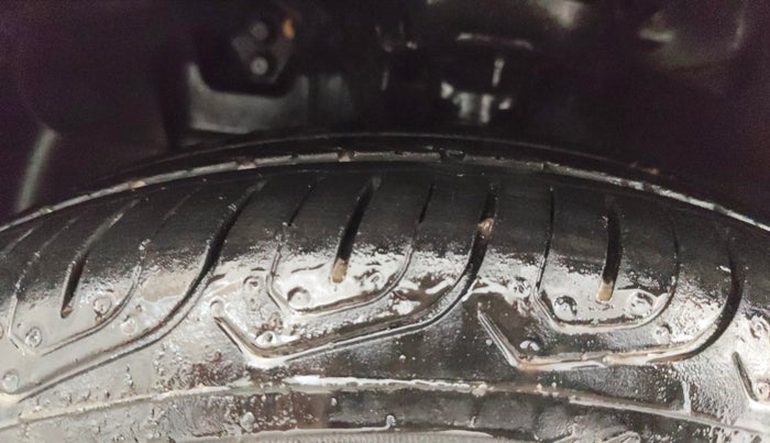 2021 Hyundai AURA S 1.2 AMT, Petrol, Automatic, 64,885 km, Left Front Tyre Tread