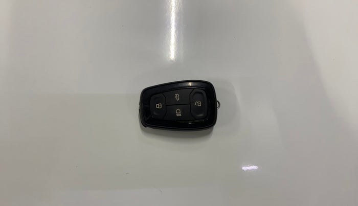 2020 Tata ALTROZ XZ (O) PETROL, Petrol, Manual, 50,792 km, Key Close Up