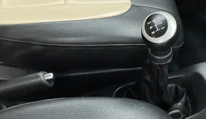 2016 Maruti Wagon R 1.0 VXI, Petrol, Manual, 35,363 km, Gear Lever