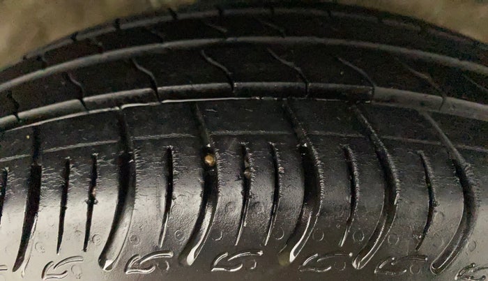 2022 Maruti S PRESSO VXI, Petrol, Manual, 28,814 km, Right Front Tyre Tread