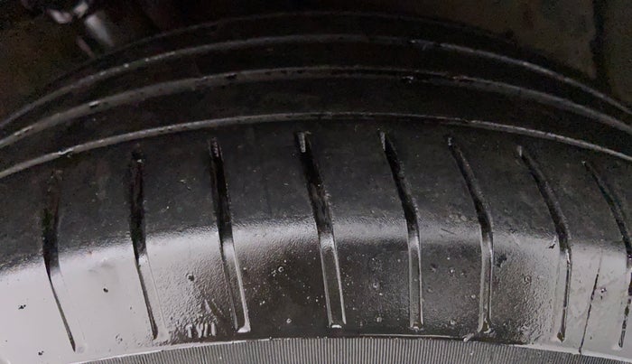 2019 Honda Civic VX CVT i-VTEC, Petrol, Automatic, 74,611 km, Left Front Tyre Tread