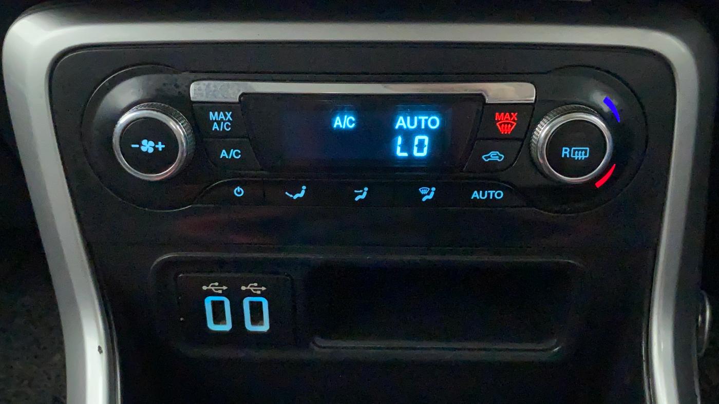 2018 Ford Ecosport TITANIUM 1.5L DIESEL, Diesel, Manual, 94,133 km, Automatic Climate Control