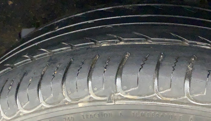 2018 Ford Ecosport TITANIUM 1.5L DIESEL, Diesel, Manual, 94,133 km, Left Rear Tyre Tread