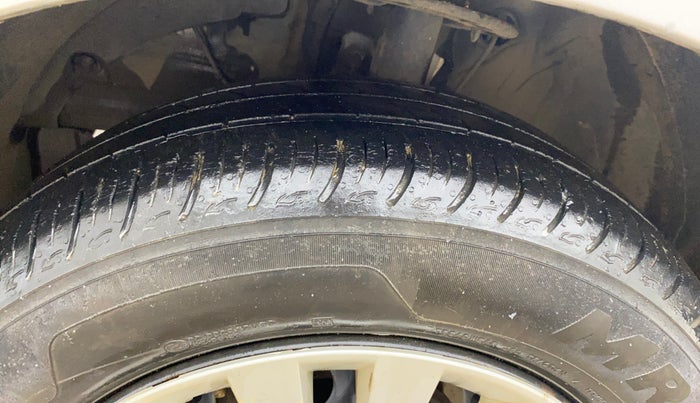 2019 Maruti Baleno DELTA PETROL 1.2, Petrol, Manual, 35,702 km, Left Front Tyre Tread