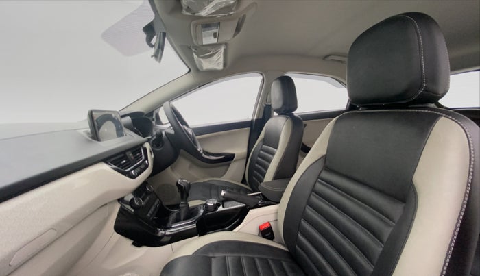 2020 Tata NEXON XZ+ 1.2, Petrol, Manual, 20,362 km, Right Side Front Door Cabin