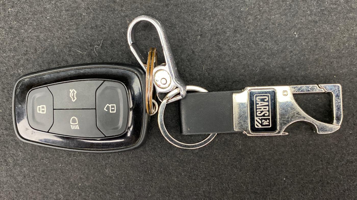 2020 Tata NEXON XZ+ 1.2, Petrol, Manual, 20,362 km, Key Close Up