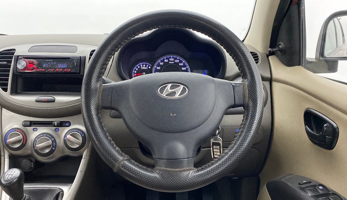 2016 Hyundai i10 MAGNA 1.1 IRDE2, Petrol, Manual, 49,392 km, Steering Wheel Close Up