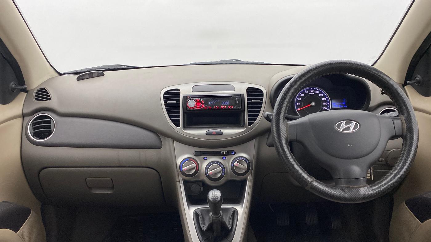 2016 Hyundai i10 MAGNA 1.1 IRDE2, Petrol, Manual, 49,392 km, Dashboard
