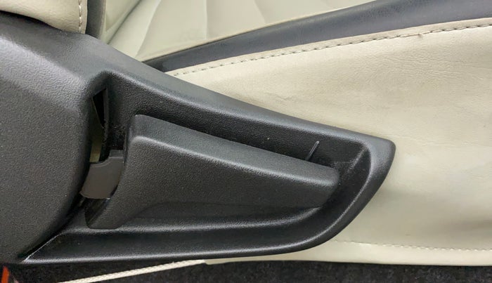 2021 Maruti S PRESSO VXI+, Petrol, Manual, 18,071 km, Driver Side Adjustment Panel