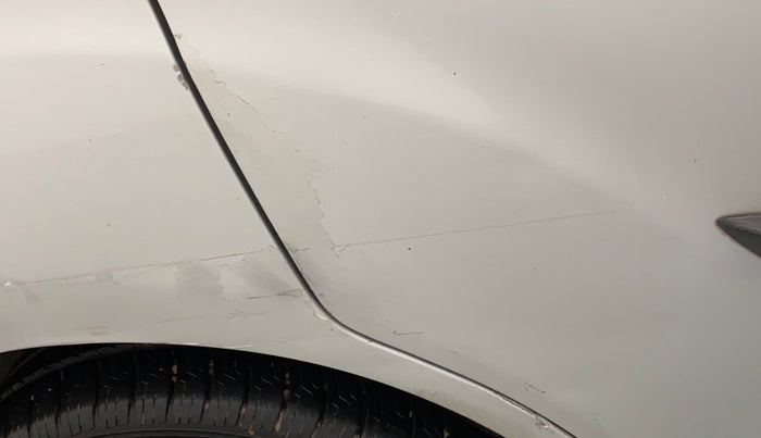 2013 Maruti Ertiga ZDI, Diesel, Manual, 1,43,856 km, Right rear door - Paint has faded