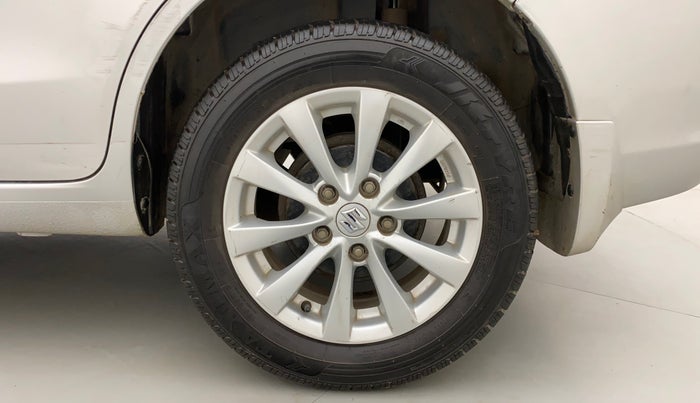 2013 Maruti Ertiga ZDI, Diesel, Manual, 1,43,856 km, Left Rear Wheel