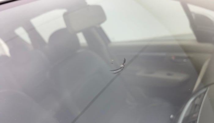 2013 Maruti Ertiga ZDI, Diesel, Manual, 1,43,856 km, Front windshield - within 1 in,ch range of the blacked edge; not open ended