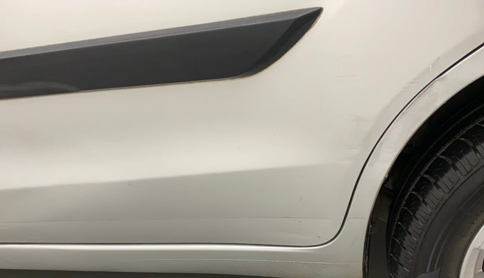 2013 Maruti Ertiga ZDI, Diesel, Manual, 1,43,856 km, Rear left door - Minor scratches