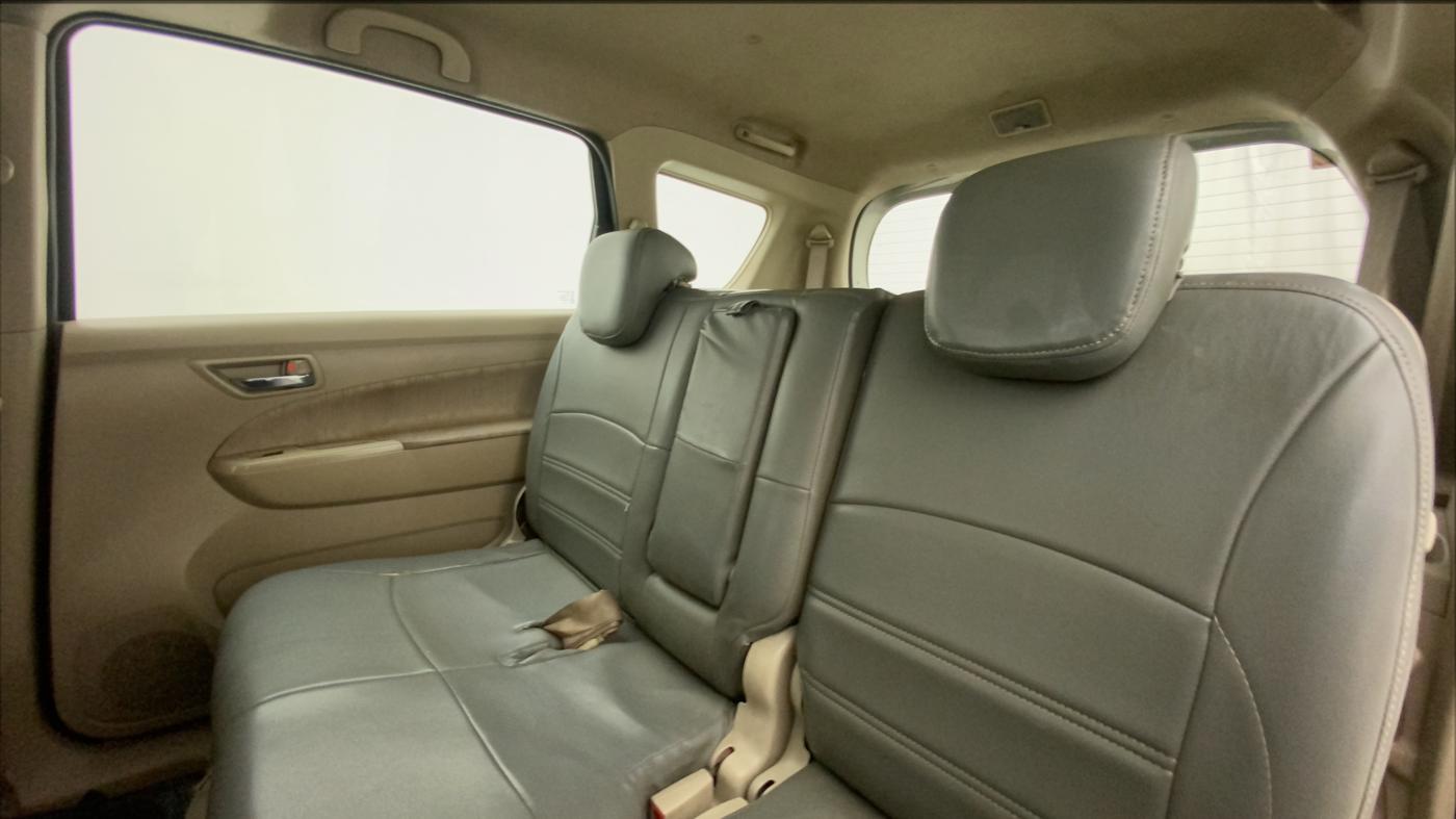 2013 Maruti Ertiga ZDI, Diesel, Manual, 1,43,856 km, Right Side Rear Door Cabin