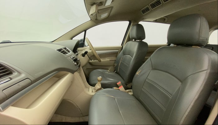 2013 Maruti Ertiga ZDI, Diesel, Manual, 1,43,856 km, Right Side Front Door Cabin