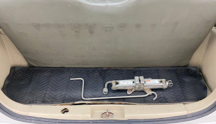 2013 Maruti Ertiga ZDI, Diesel, Manual, 1,43,856 km, Boot Inside