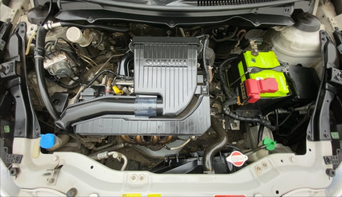 2017 Maruti Swift ZXI D, Petrol, Manual, 33,891 km, Open Bonet
