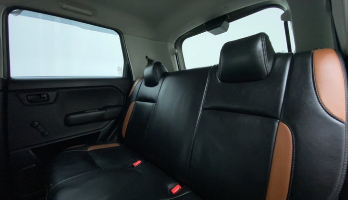 2021 Maruti New Wagon-R LXI CNG 1.0, CNG, Manual, 39,252 km, Right Side Rear Door Cabin