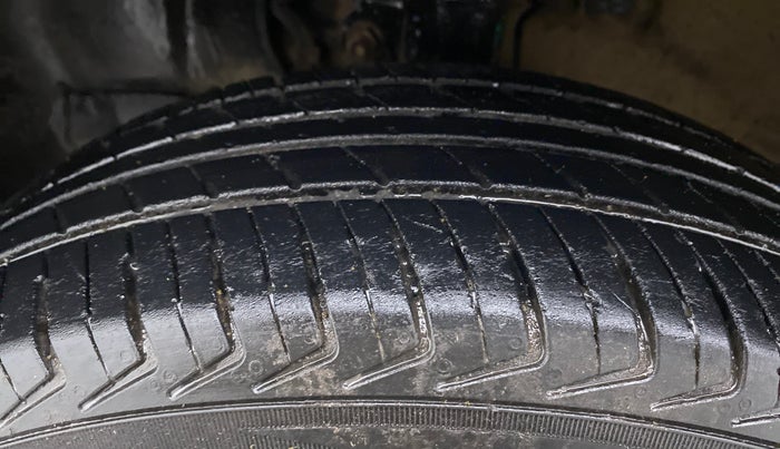 2021 Maruti New Wagon-R LXI CNG 1.0, CNG, Manual, 39,252 km, Left Front Tyre Tread