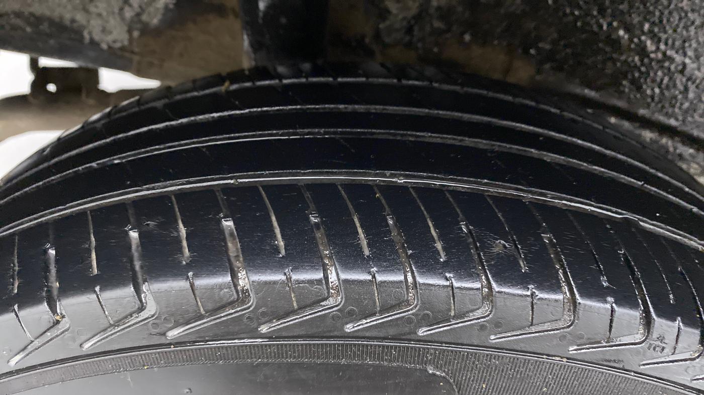 2021 Maruti New Wagon-R LXI CNG 1.0, CNG, Manual, 39,252 km, Right Rear Tyre Tread