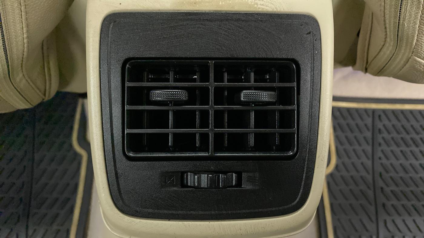 2017 Maruti Dzire VXI, Petrol, Manual, 73,249 km, Rear AC Vents