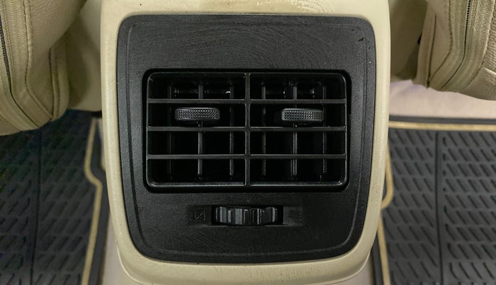 2017 Maruti Dzire VXI, Petrol, Manual, 73,249 km, Rear AC Vents