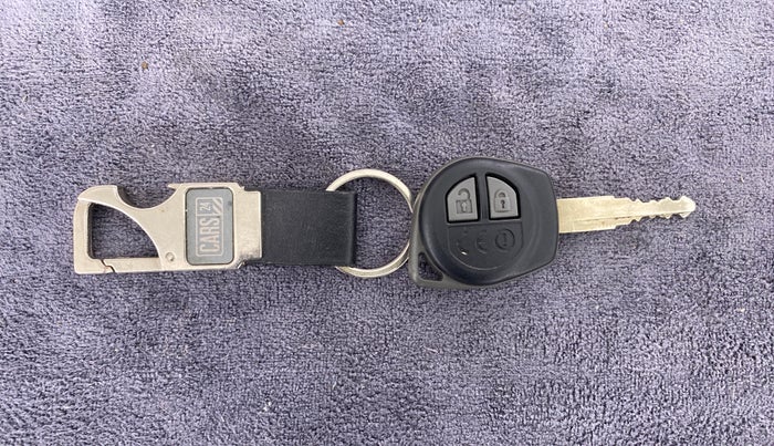 2017 Maruti Dzire VXI, Petrol, Manual, 73,249 km, Key Close Up