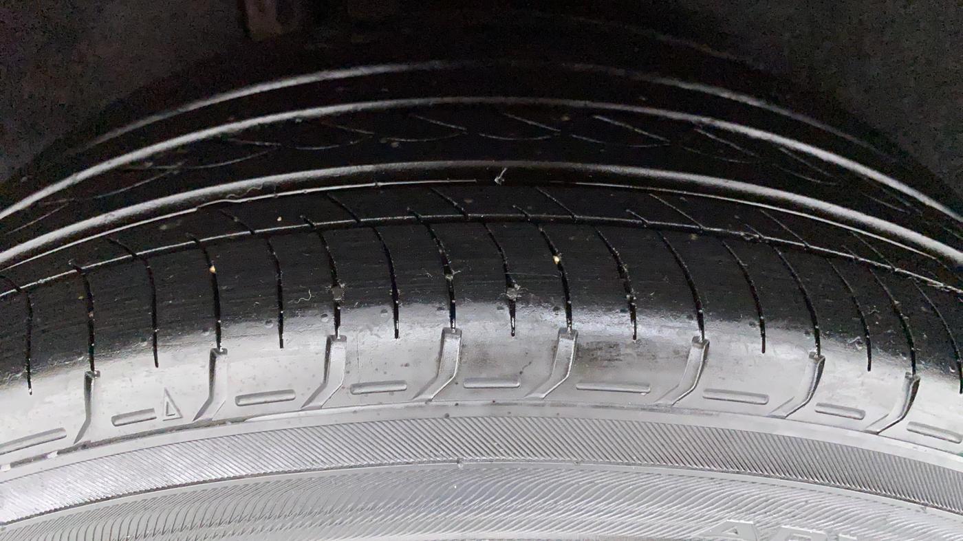 2019 Honda Civic ZX CVT PETROL, Petrol, Automatic, 20,597 km, Right Rear Tyre Tread