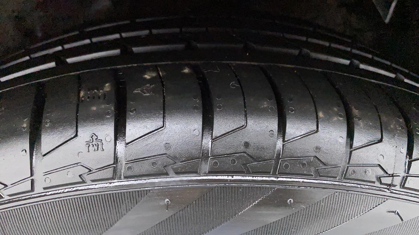 2019 Honda Civic ZX CVT PETROL, Petrol, Automatic, 20,597 km, Left Front Tyre Tread