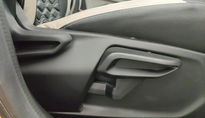 2023 Tata Tiago XZA PLUS PETROL, Petrol, Automatic, 3,566 km, Driver Side Adjustment Panel