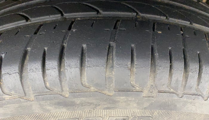 2017 Tata Tiago XT PETROL, Petrol, Manual, 44,579 km, Left Rear Tyre Tread