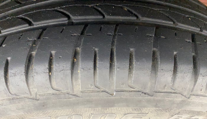 2017 Tata Tiago XT PETROL, Petrol, Manual, 44,579 km, Right Rear Tyre Tread