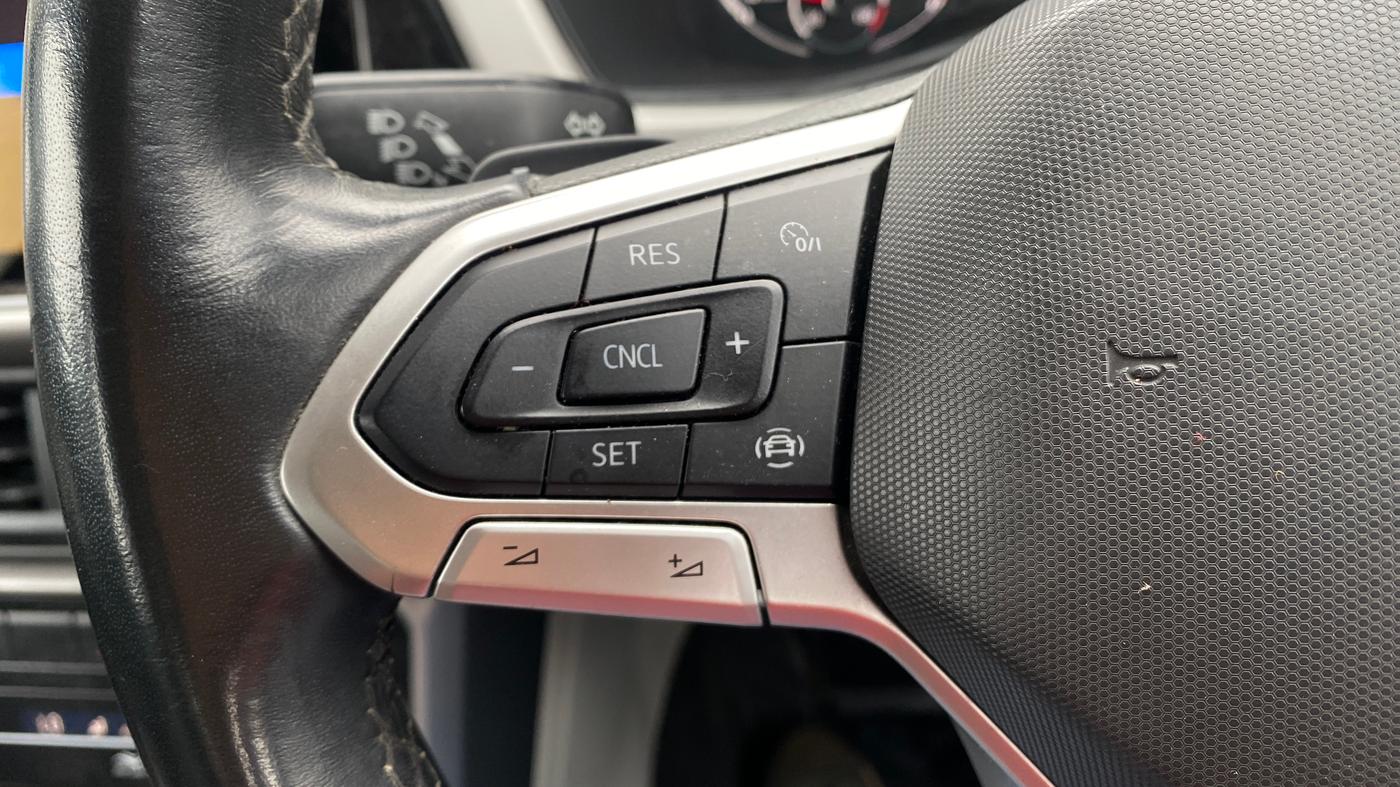 2022 Volkswagen TAIGUN HIGHLINE 1.0 TSI AT, Petrol, Automatic, 37,708 km, Adaptive Cruise Control