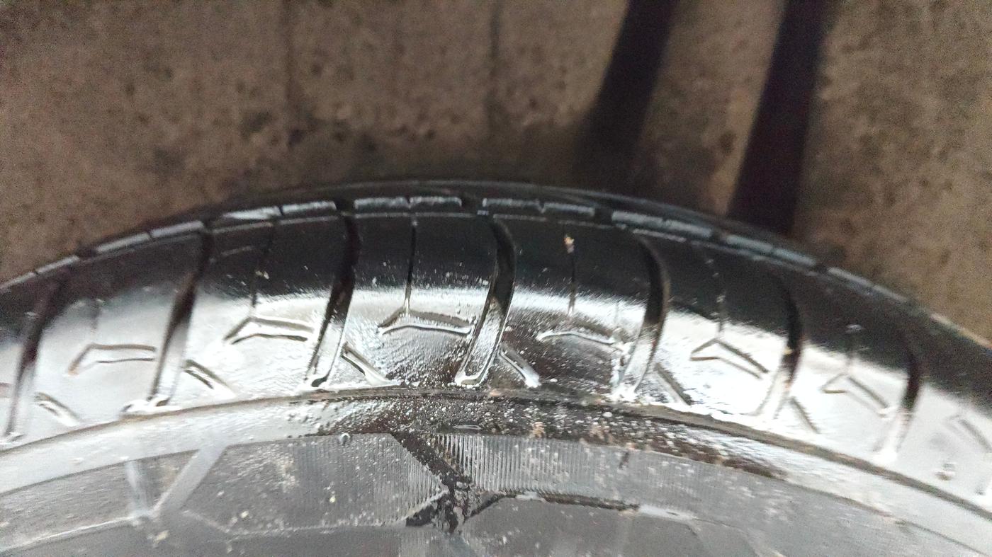 2018 Maruti Swift ZXI AMT, Petrol, Automatic, 67,305 km, Left Rear Tyre Tread