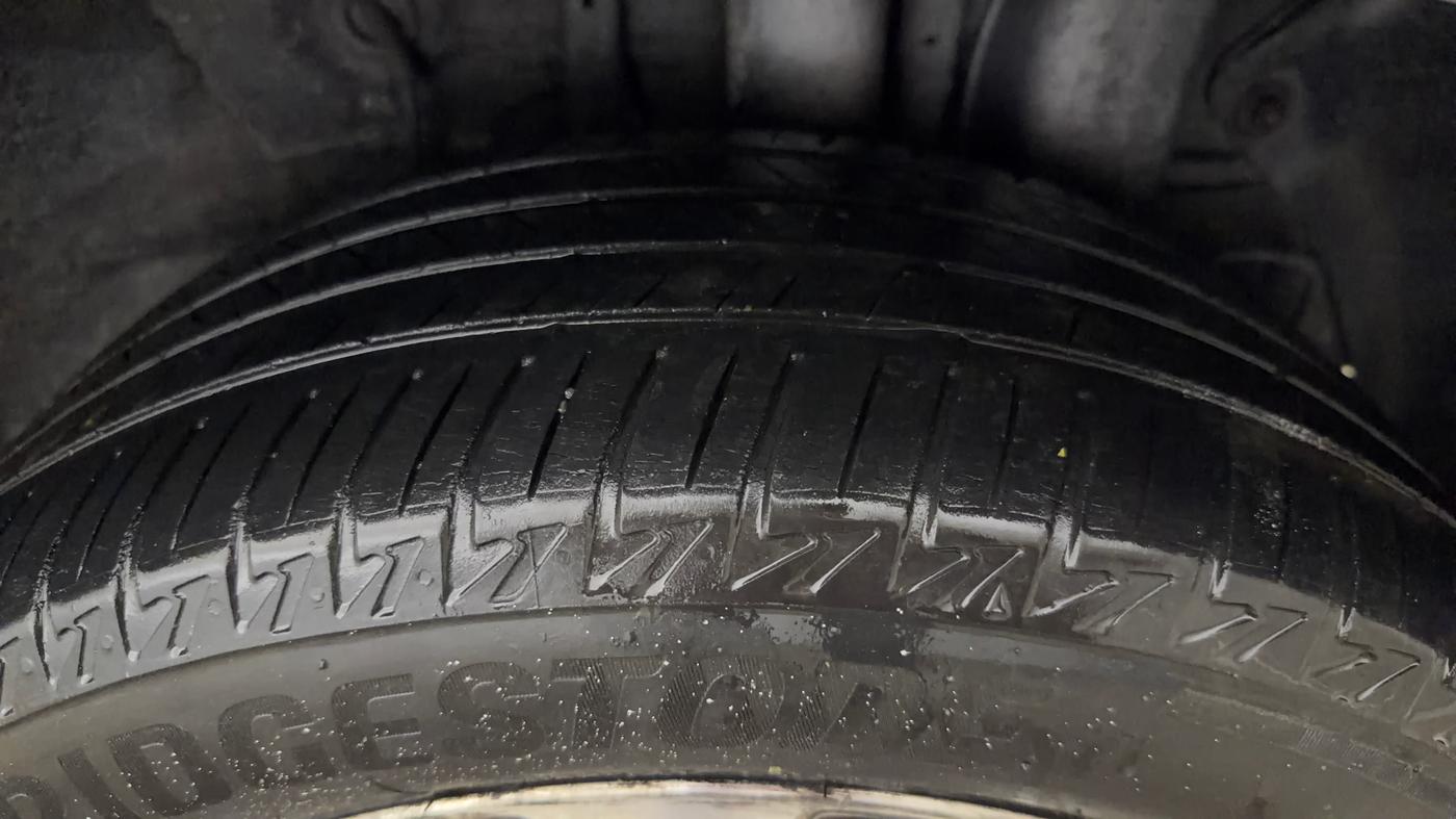 2015 Hyundai Elite i20 ASTA 1.2, CNG, Manual, 77,640 km, Left Rear Tyre Tread