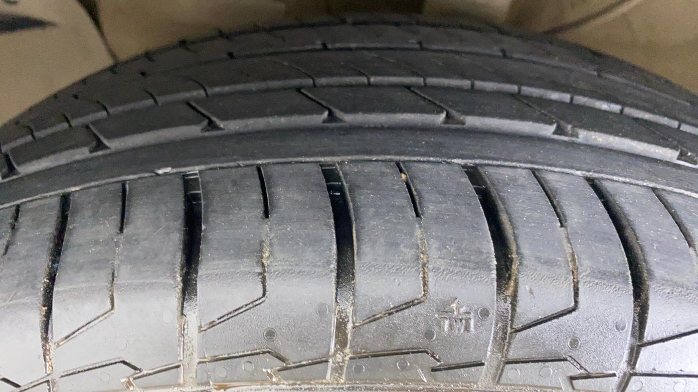 2019 Hyundai Creta 1.6 VTVT SX AUTO, Petrol, Automatic, 50,933 km, Left Front Tyre Tread