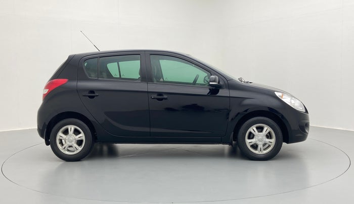 2011 Hyundai i20 SPORTZ 1.2 O, Petrol, Manual, 83,955 km, Right Side