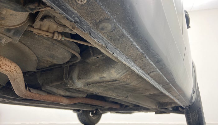2011 Hyundai i20 SPORTZ 1.2 O, Petrol, Manual, 83,955 km, Right Side Underbody