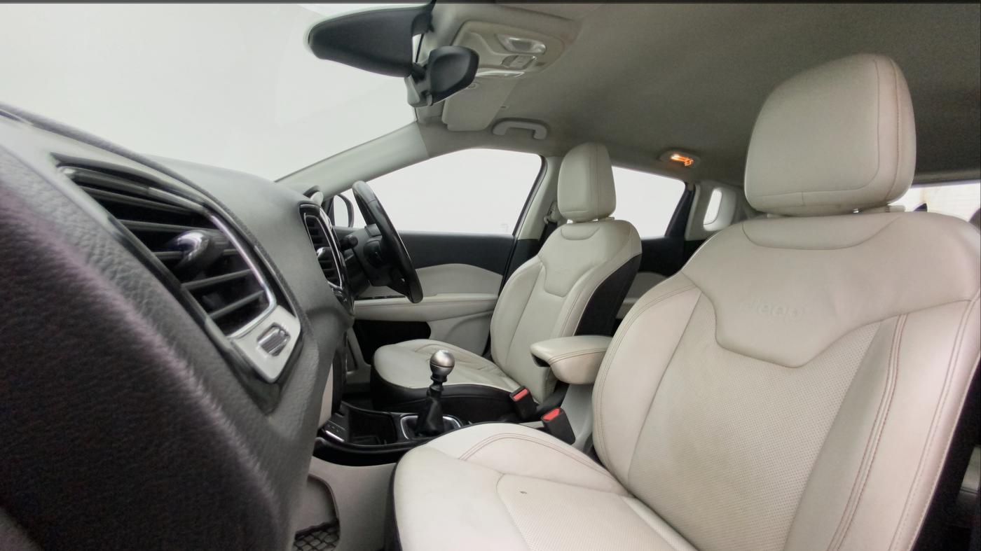 2017 Jeep Compass LIMITED (O) 2.0 DIESEL, Diesel, Manual, 1,38,689 km, Right Side Front Door Cabin