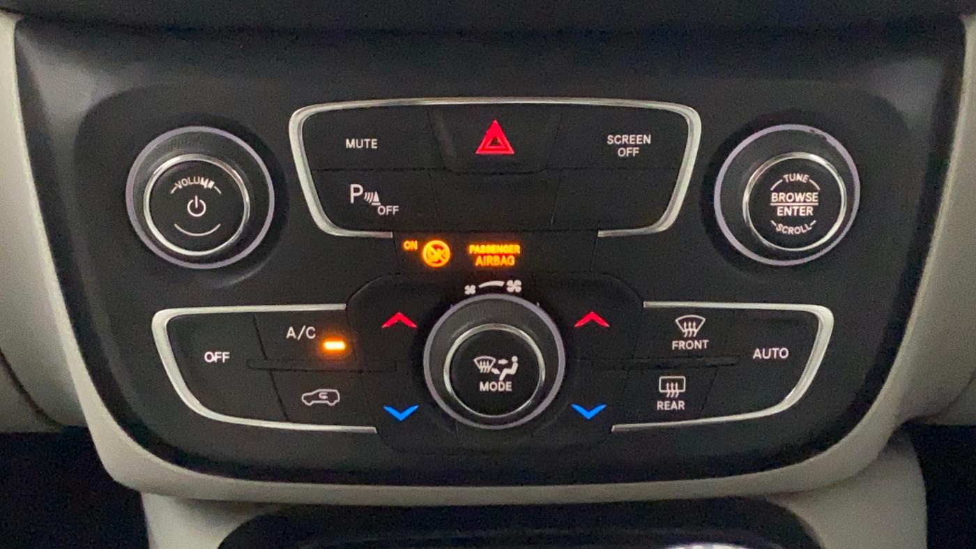 2017 Jeep Compass LIMITED (O) 2.0 DIESEL, Diesel, Manual, 1,38,689 km, Automatic Climate Control