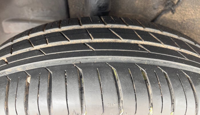 2023 Tata PUNCH ADVENTURE RHYTHM PACK AMT, Petrol, Automatic, 12,658 km, Right Rear Tyre Tread