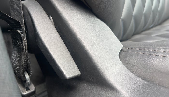 2023 Tata PUNCH ADVENTURE RHYTHM PACK AMT, Petrol, Automatic, 12,658 km, Driver Side Adjustment Panel