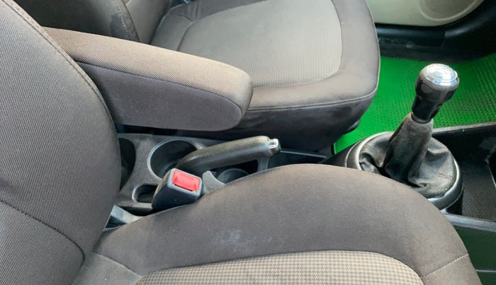 2014 Hyundai Elite i20 ASTA 1.2, Petrol, Manual, 41,858 km, Gear Lever