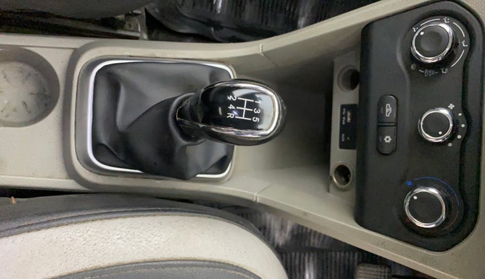 2016 Tata Tiago XZ PETROL, Petrol, Manual, 74,675 km, Gear Lever